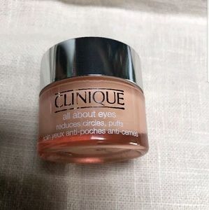 SOLD!Clinique All About Eyes Reduces Circles Puffs